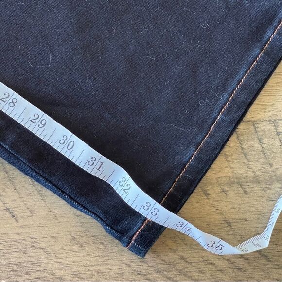 Banana Republic Curvy Bootcut Jeans in Dark Wash, Size 32 - Picture 9 of 13